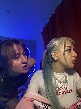 Dooubletroublee online show from 11-13-25, 11:30