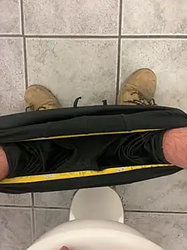 Snapshot of cussy007 chatting on 02-04-26, 02:45 cussy007 online show from 02-04-26, 02:45