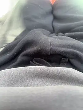 Snapshot of cussy007 chatting on 03-21-26, 01:04 cussy007 online show from 03-21-26, 01:04