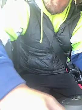 Snapshot of cussy007 chatting on 03-18-26, 07:00 cussy007 online show from 03-18-26, 07:00