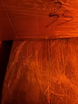 Snapshot of cussy007 chatting on 02-06-26, 12:34 cussy007 online show from 02-06-26, 12:34