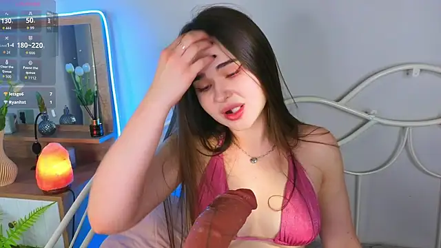 KateBleare online show from 11-13-25, 03:49