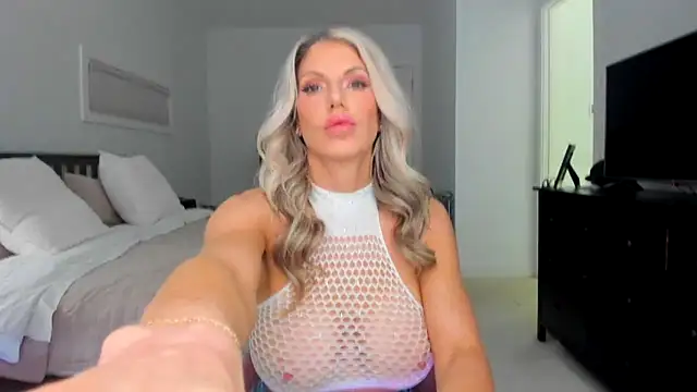 Kymmmy online show from 06-14-26, 07:37