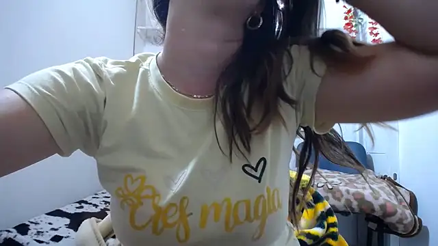 Snapshot of Luna_girlhot_ chatting on 02-06-26, 04:58 Luna girlhot online show from 02-06-26, 04:58