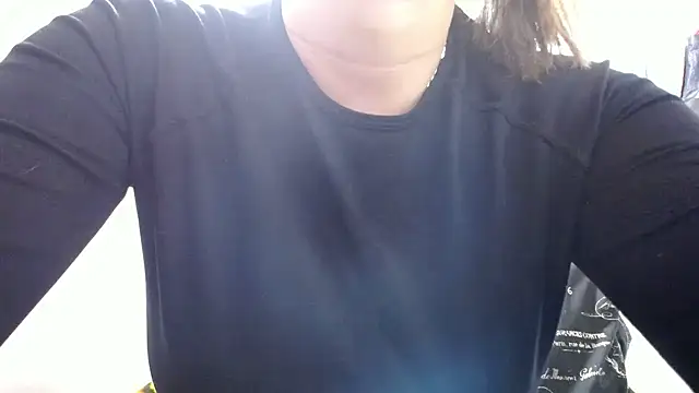 Luna girlhot  online show from 04-28-26, 04:33