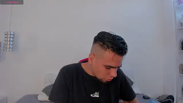 PittAndLunaa online show from 01-17-26, 01:26