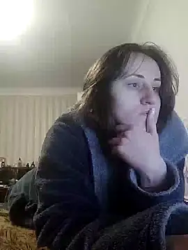 Snapshot of emeli_moon chatting on 01-28-25, 09:08 emeli moon online show from 01-28-25, 09:08