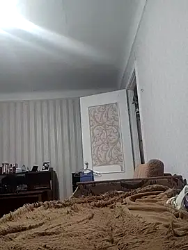 Snapshot of emeli_moon chatting on 03-21-25, 01:24 emeli moon online show from 03-21-25, 01:24