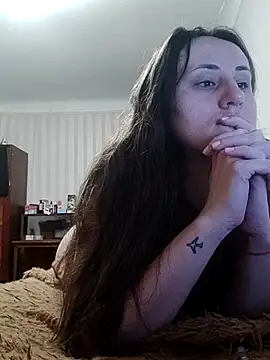 Snapshot of emeli_moon chatting on 03-14-25, 06:07 emeli moon online show from 03-14-25, 06:07