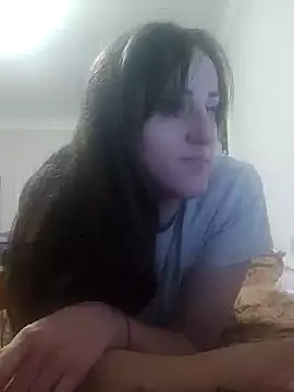Snapshot of emeli_moon chatting on 12-22-24, 06:37 emeli moon online show from 12-22-24, 06:37