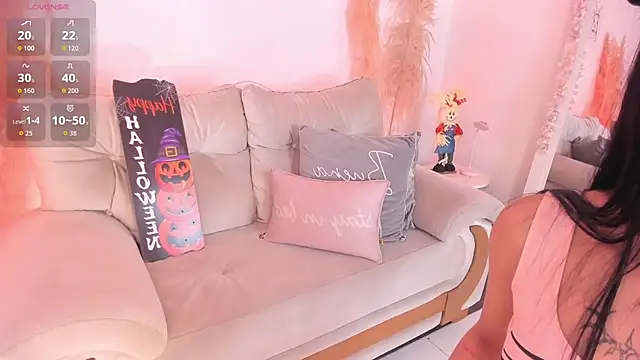 Misslinda  online show from 10-14-25, 08:42