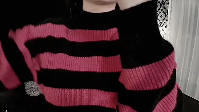 Adeelinee online show from 10-23-25, 07:56