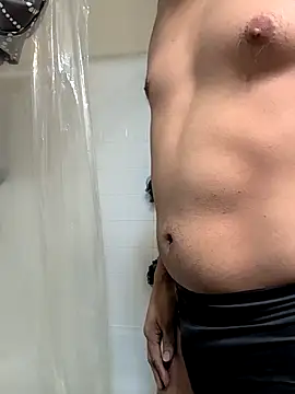 Snapshot of KinkyDesires chatting on 03-04-26, 01:02 KinkyDesires online show from 03-04-26, 01:02