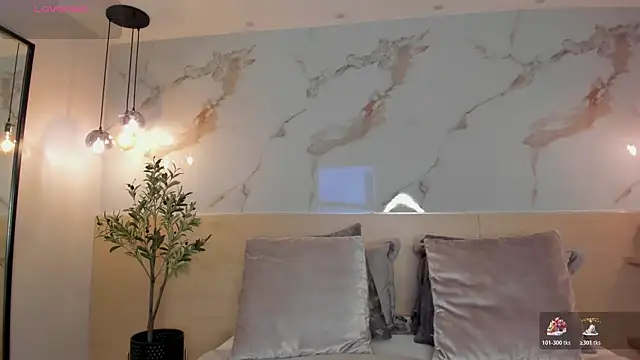 LeaThompson online show from 11-13-25, 10:35