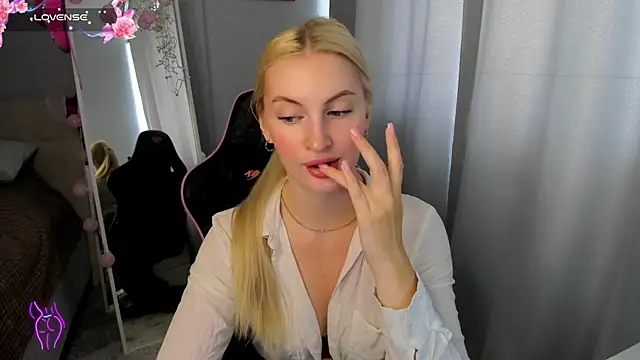 Kimmy powell online show from 06-30-26, 04:01