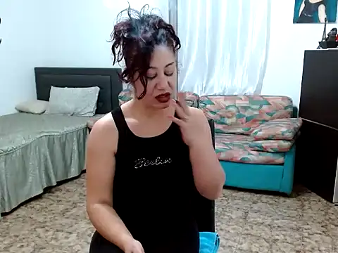 danasantoreal online show from 11-16-25, 07:46