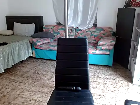 danasantoreal online show from 10-31-25, 08:33