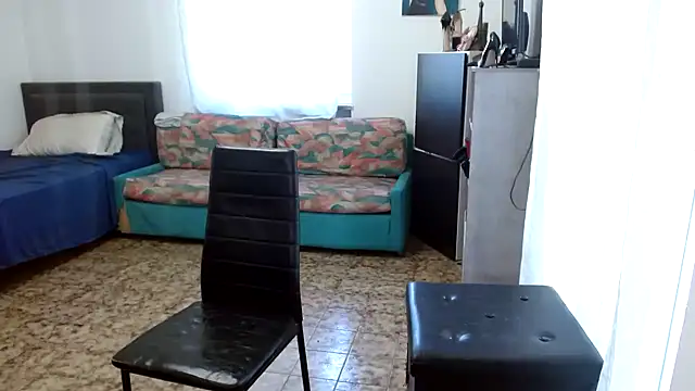 Snapshot of danasantoreal chatting on 05-16-26, 07:29 danasantoreal online show from 05-16-26, 07:29