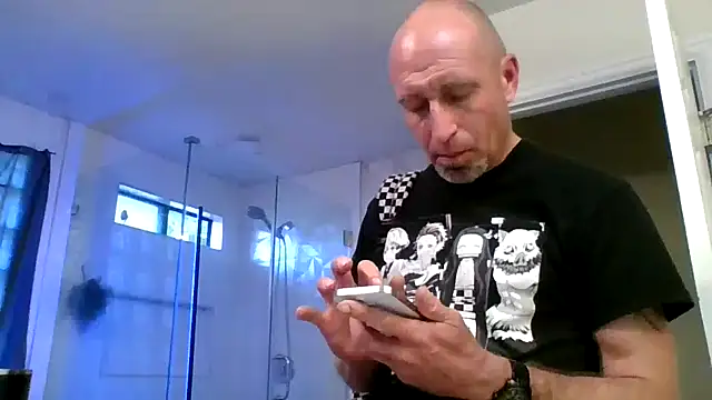 Snapshot of El_Gizmo chatting on 04-04-26, 07:20 El Gizmo online show from 04-04-26, 07:20