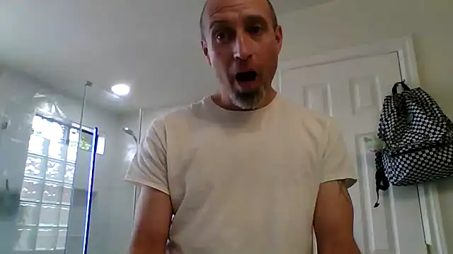 Snapshot of El_Gizmo chatting on 05-04-26, 09:28 El Gizmo online show from 05-04-26, 09:28