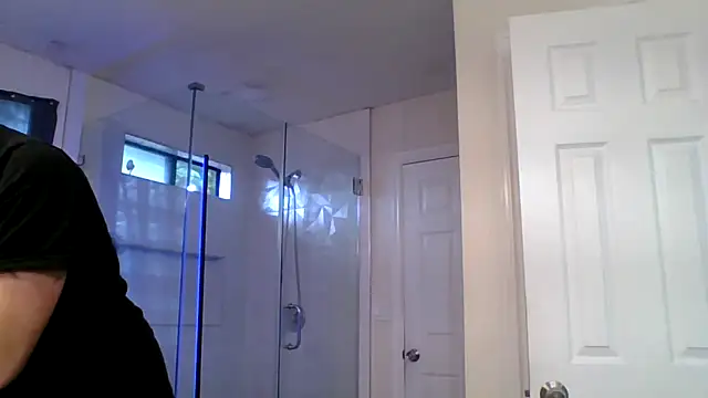 Snapshot of El_Gizmo chatting on 04-06-26, 04:52 El Gizmo online show from 04-06-26, 04:52