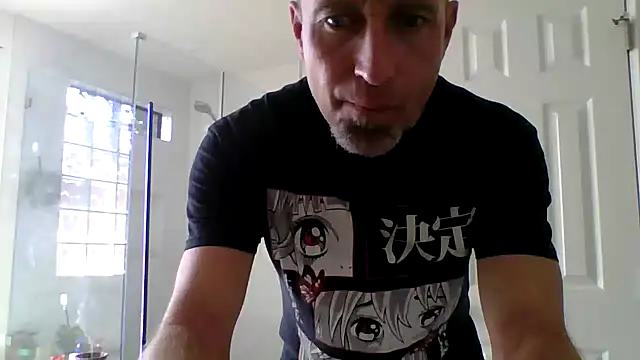 Snapshot of El_Gizmo chatting on 04-19-26, 04:30 El Gizmo online show from 04-19-26, 04:30