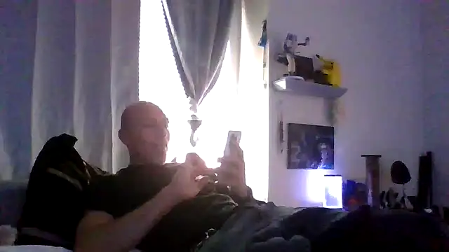 Snapshot of El_Gizmo chatting on 05-23-26, 05:34 El Gizmo online show from 05-23-26, 05:34