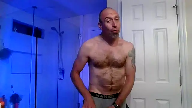 Snapshot of El_Gizmo chatting on 04-11-26, 08:18 El Gizmo online show from 04-11-26, 08:18