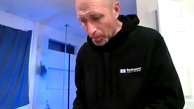 Snapshot of El_Gizmo chatting on 03-06-26, 10:32 El Gizmo online show from 03-06-26, 10:32