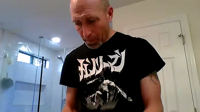 Snapshot of El_Gizmo chatting on 03-05-26, 05:42 El Gizmo online show from 03-05-26, 05:42