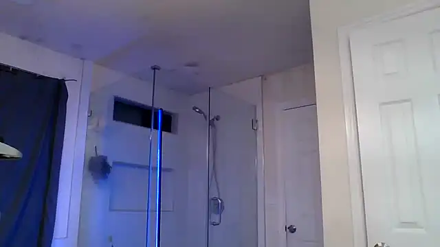 Snapshot of El_Gizmo chatting on 03-10-26, 04:49 El Gizmo online show from 03-10-26, 04:49