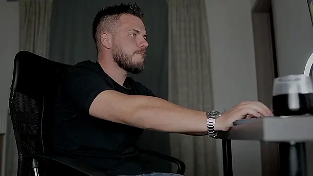 juliusmasters online show from 10-01-25, 06:23