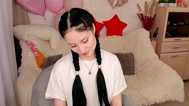 LisaMooore online show from 02-13-26, 04:23