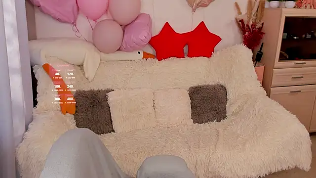 LisaMooore online show from 02-18-26, 05:49