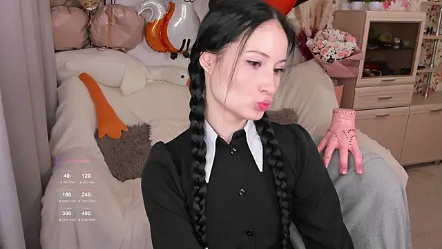 LisaMooore online show from 12-03-25, 07:08