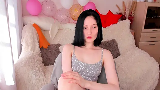 Snapshot of LisaMooore chatting on 04-24-26, 05:20 LisaMooore online show from 04-24-26, 05:20