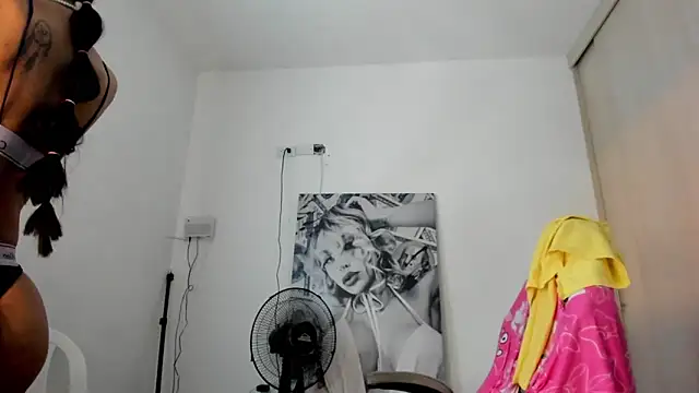 Snapshot of _juliana_star_ chatting on 05-08-26, 12:36 juliana star online show from 05-08-26, 12:36