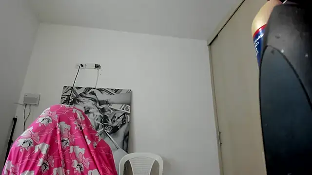 Snapshot of _juliana_star_ chatting on 07-22-26, 04:09 juliana star online show from 07-22-26, 04:09