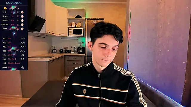 Snapshot of Aaron_Boom chatting on 09-13-25, 11:27 Aaron Boom online show from 09-13-25, 11:27