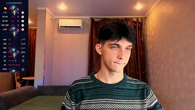 Snapshot of Aaron_Boom chatting on 09-20-25, 11:10 Aaron Boom online show from 09-20-25, 11:10