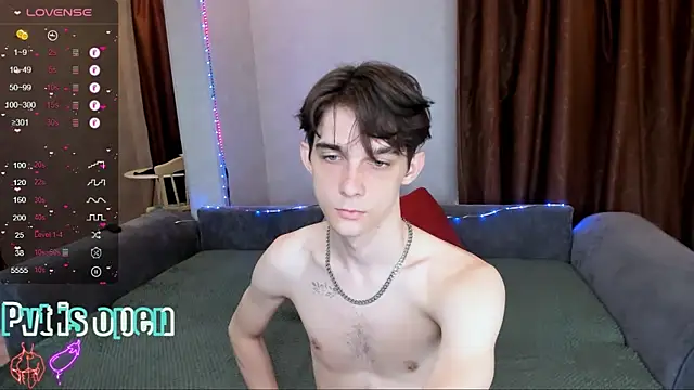 Aaron Boom online show from 05-24-26, 10:20