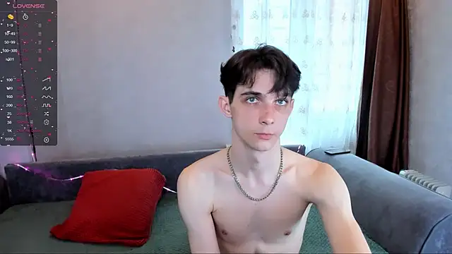 Aaron Boom online show from 04-30-26, 01:18