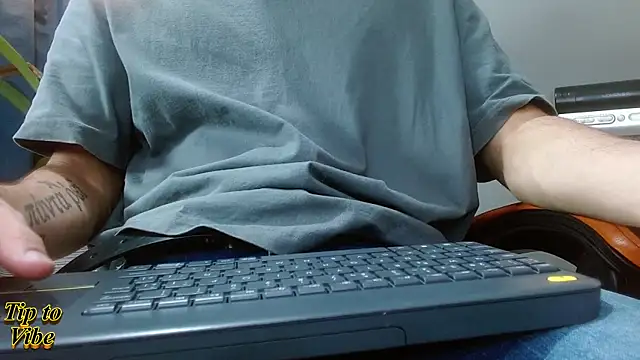 Mr WhiteCock online show from 12-21-25, 03:41