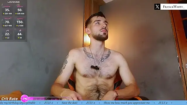 Snapshot of Mr_WhiteCock chatting on 06-10-26, 10:55 Mr WhiteCock online show from 06-10-26, 10:55
