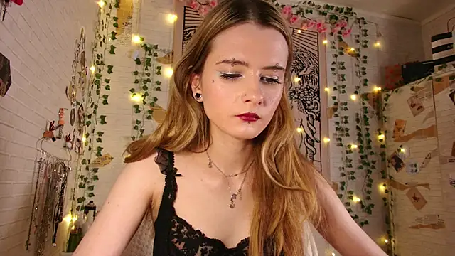 summerhazeee online show from 02-04-26, 06:14