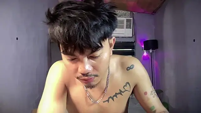 Snapshot of cutievrinx chatting on 12-02-25, 06:26 cutievrinx online show from 12-02-25, 06:26
