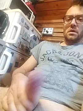 tomee83 online show from 10-09-25, 05:52