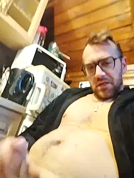 tomee83 online show from 01-10-26, 06:42