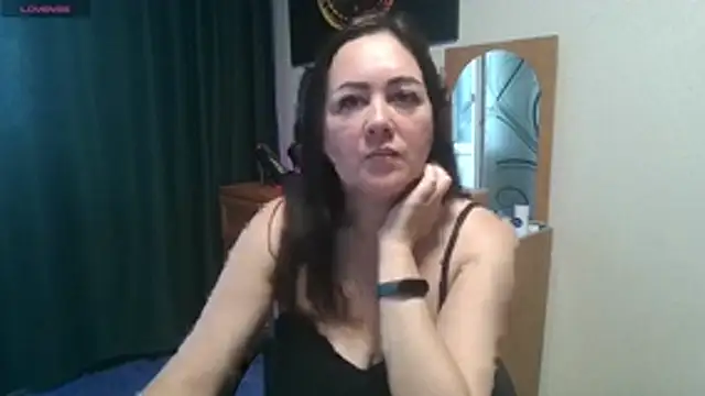 Snapshot of JuliaMorganss chatting on 07-22-26, 05:53 JuliaMorganss online show from 07-22-26, 05:53