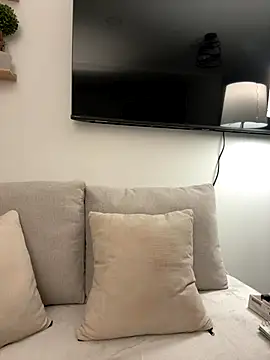 Rae Lil White online show from 11-21-25, 11:15